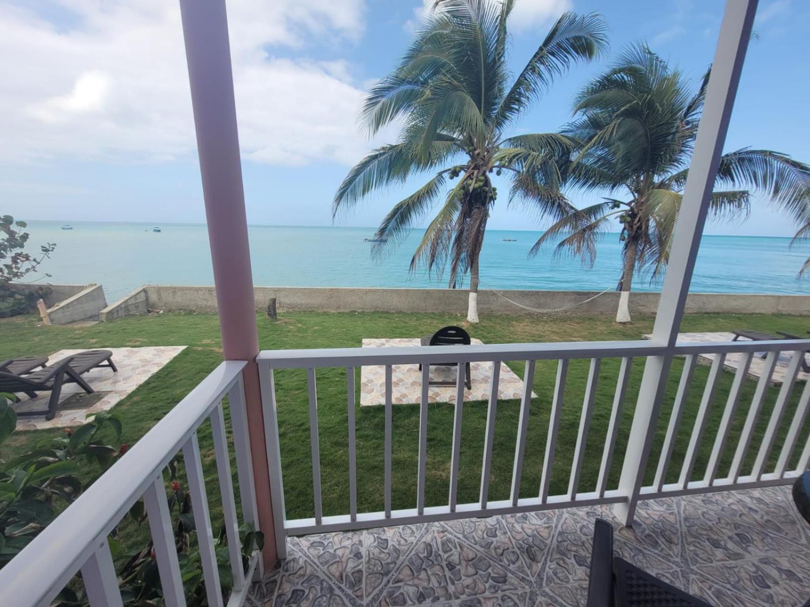 Hotel Posada Del Mar Fresh Water Bay 외부 사진